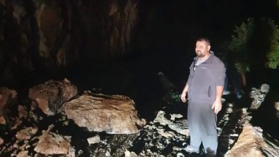 Ali GÖKDAL/ADANA, – ADANA’nın Feke ilçesinde sağanak yağış nedeniyle yamaçtan