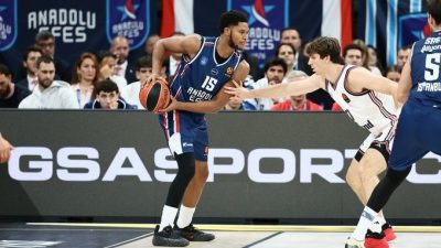 İSTANBUL, – SALON: Turkcell Basketbol Gelişim Merkezi HAKEMLER: Arturas Sukys,