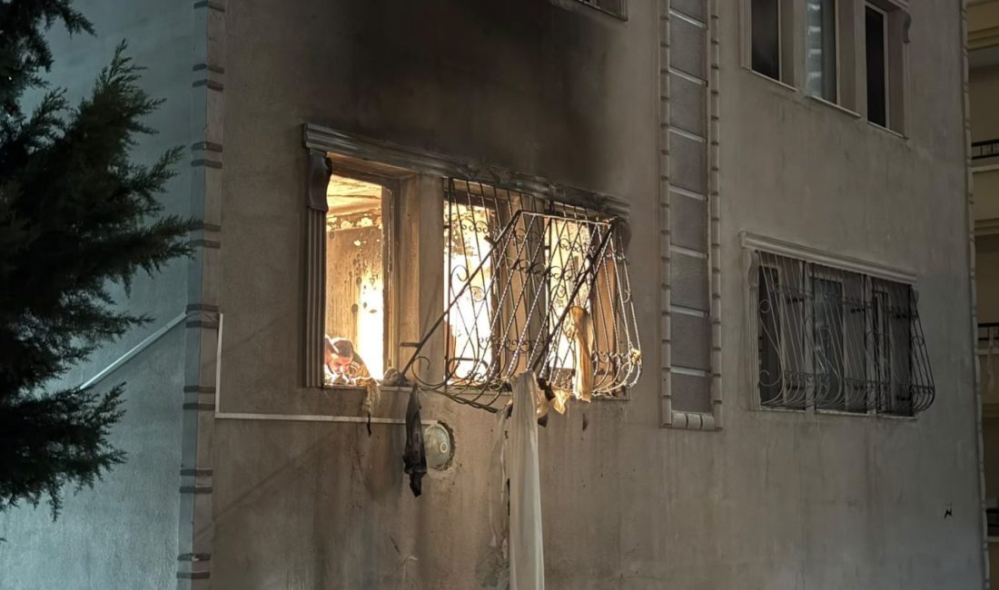 Ankara’da bir evde doğalgaz patlaması sonucu yangın çıktı Alper ERDEM/ ANKARA, – ANKARA’nın Çankaya ilçesinde bir apartman dairesinde