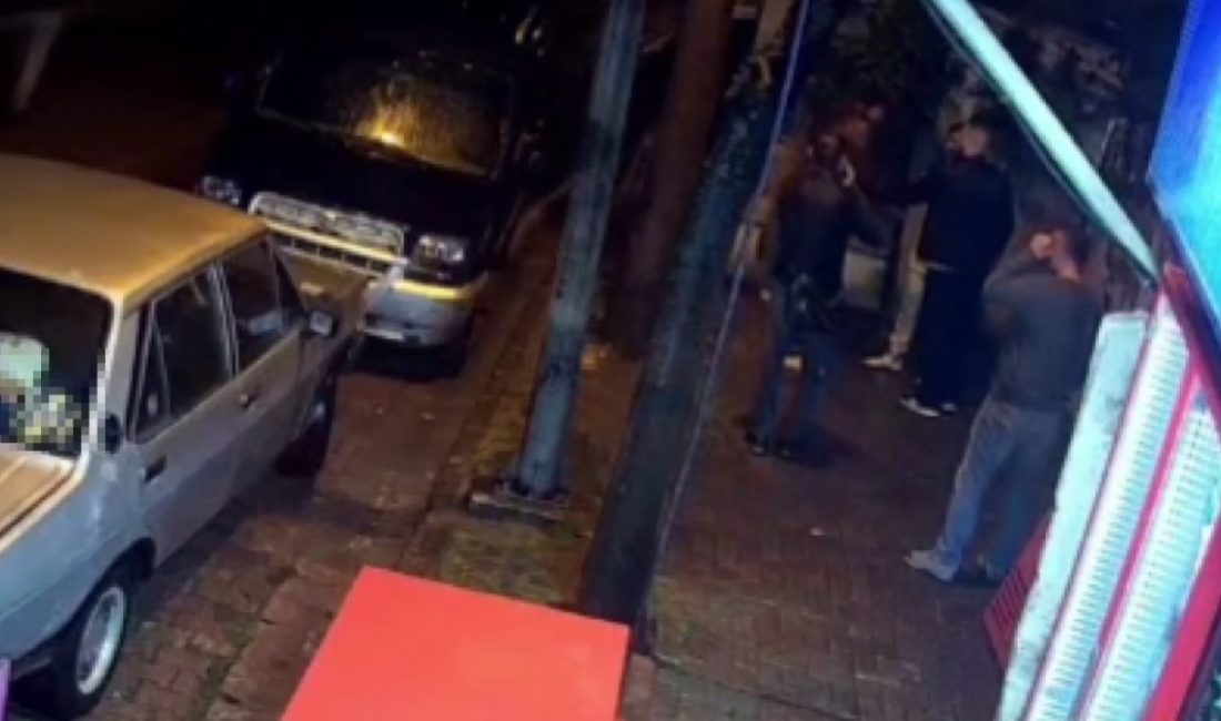 Avcılar’da bıçaklı kavgada husumetlisini öldüren şüpheli Esenyurt’ta yakalandı Ali AKSOYER / İSTANBUL, – AVCILAR’da aralarında husumet bulunan Hızır