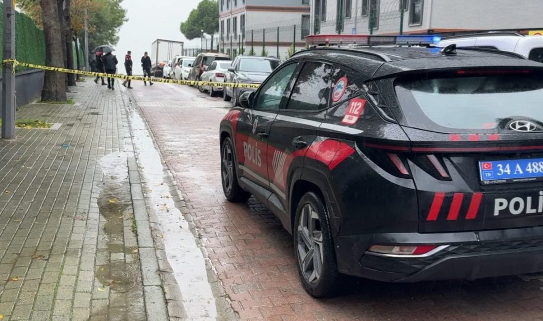 Avcılar’da okul önünde velilerin trafik kavgasına müdahale eden bekçi, saldırganı ayağından vurdu Vehbi DEMİR-İhsan DÖRTKARDEŞ/İSTANBUL, -AVCILAR’da çocuğunu okula getiren 2 veli arasında