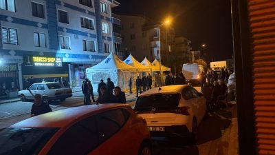 ŞEHİT HABERİ BABAEVİNE ULAŞTI Şehit haberi Ankara’nın Altındağ ilçesindeki babaevine