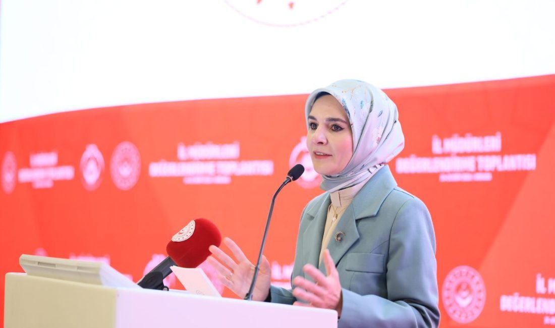 Bakan Göktaş’tan, habersiz denetim talimatı ANKARA, – AİLE ve Sosyal Hizmetler Bakanı Mahinur Özdemir Göktaş,