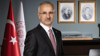 ANKARA, – ULAŞTIRMA ve Altyapı Bakanı Abdulkadir Uraloğlu, “Türkiye ile