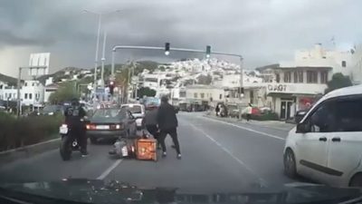Fırat AKAY/BODRUM(Muğla), -MUĞLA’nın Bodrum ilçesinde, trafikte çıkan tartışmada araçtan inerek