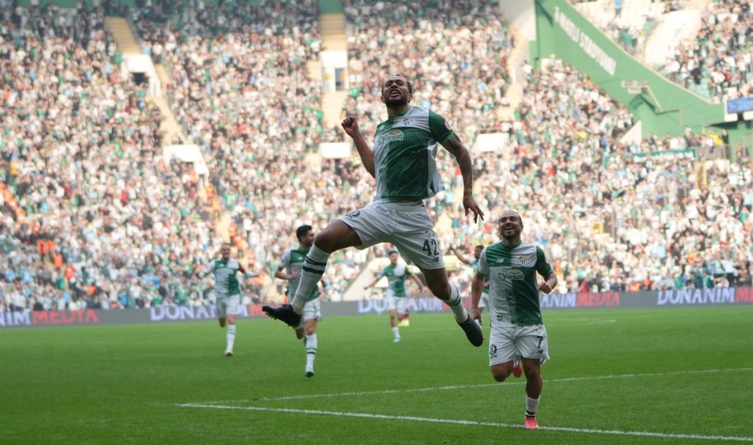 Bursaspor – Bandırmaspor: 3-0 Ebru VARDAR – Hasan BOZBEY / BURSA, – STAT: Atatürk