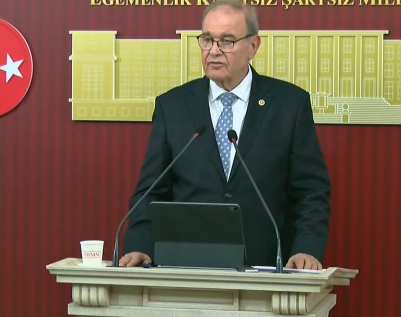 CHP’li Öztrak: Partinin hesabındaki paraya katakulli ile çökenler milletin hakkını nasıl arayacak Aliekber METE/ANKARA, – CHP Grup Başkanı Faik Öztrak, Yeni Parti