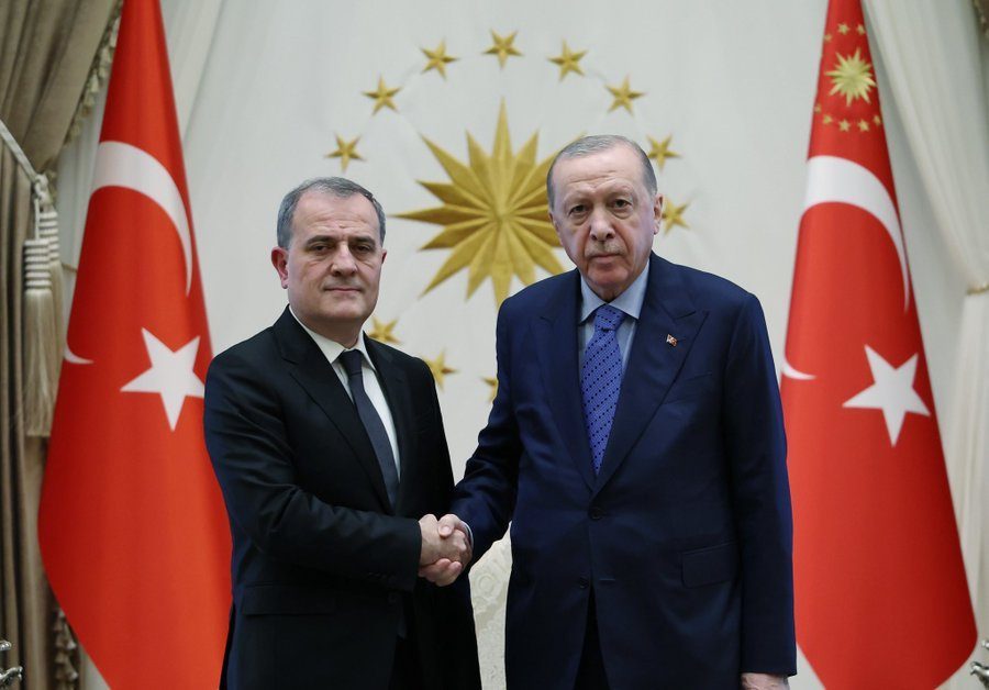 Cumhurbaşkanı Erdoğan, Azerbaycan Dışişleri Bakanı Bayramov’u kabul etti Eda KOÇ/ANKARA, – CUMHURBAŞKANI Recep Tayyip Erdoğan, Azerbaycan Dışişleri Bakanı
