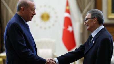 ANKARA, – CUMHURBAŞKANI Recep Tayyip Erdoğan, Nobel ödüllü bilim insanı