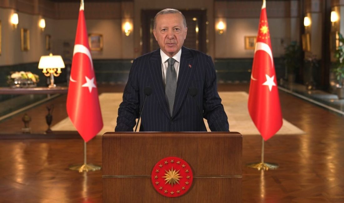 Cumhurbaşkanı Erdoğan’dan Cumhuriyet Bayramı mesajı Kadircan GÜLER/ANKARA, – CUMHURBAŞKANI Recep Tayyip Erdoğan, “Türkiye hamdolsun bugün