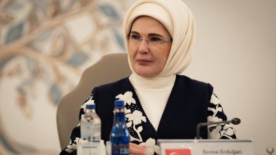 ANKARA, – CUMHURBAŞKANI Recep Tayyip Erdoğan’ın eşi Emin Erdoğan, Türk