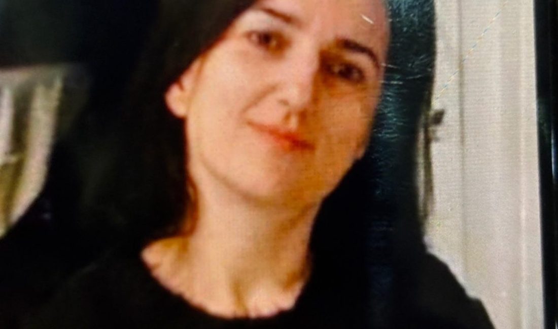 Eski eşi tarafından öldürülen kadın toprağa verildi Nisa MİĞAL-Muhammet BAYRAM/ANKARA, – ANKARA’da eski eşi Doğan Yavuz (56)