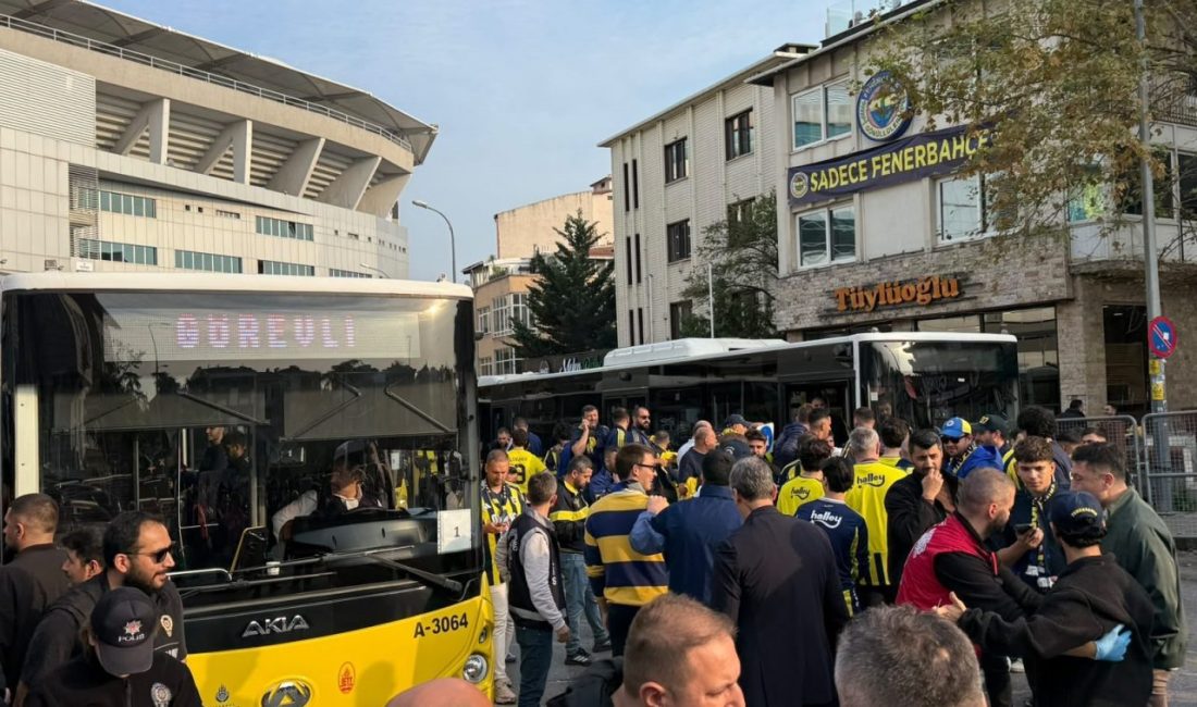 Fenerbahçeli taraftarlar, Rams Park’a gitmek için toplandı Doğukan DEMİRKIRDI – Mehmet ALA / İSTANBUL, – GALATASARAY deplasmanına