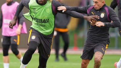 İSTANBUL, GALATASARAY, Şampiyonlar Ligi’nde oynayacağı Lille maçının hazırlıklarına başladı. Galatasaray,