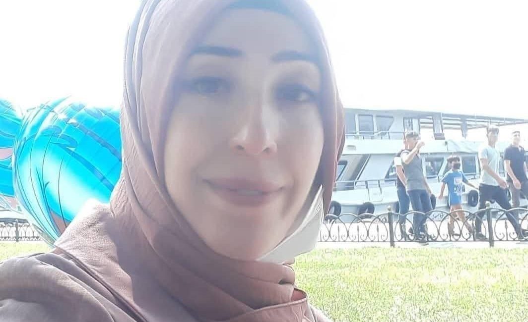 Gaziosmanpaşa’da çocuklarını kurtardı, minibüsün altında kalıp öldü Emre KURT- Emin YEŞİL / İSTANBUL, – Gaziosmanpaşa’da Canan Erdoğan