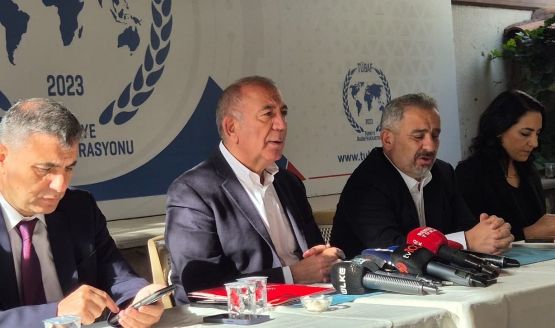 Gürsel Tekin: CHP’nin cumhurbaşkanı adayı var Mert ÇEBİŞCİ/ANKARA, – CHP Genel Koordinatörü Gürsel Tekin, “Cumhuriyet Halk