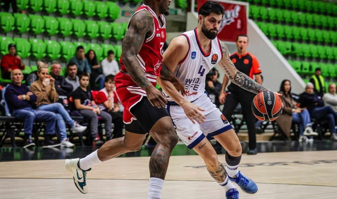 Hapoel Tel Aviv-Anadolu Efes: 118-88 İSTANBUL, Salon: Botevgrad Arena Hakemler: Ilija Belosevic, Ioannis Foufis, Steve