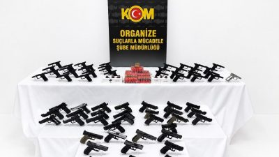 Kadir ÖZEN/İZMİR, – İZMİR’in Kemalpaşa ilçesindeki Organize Sanayi Bölgesi’nde silah