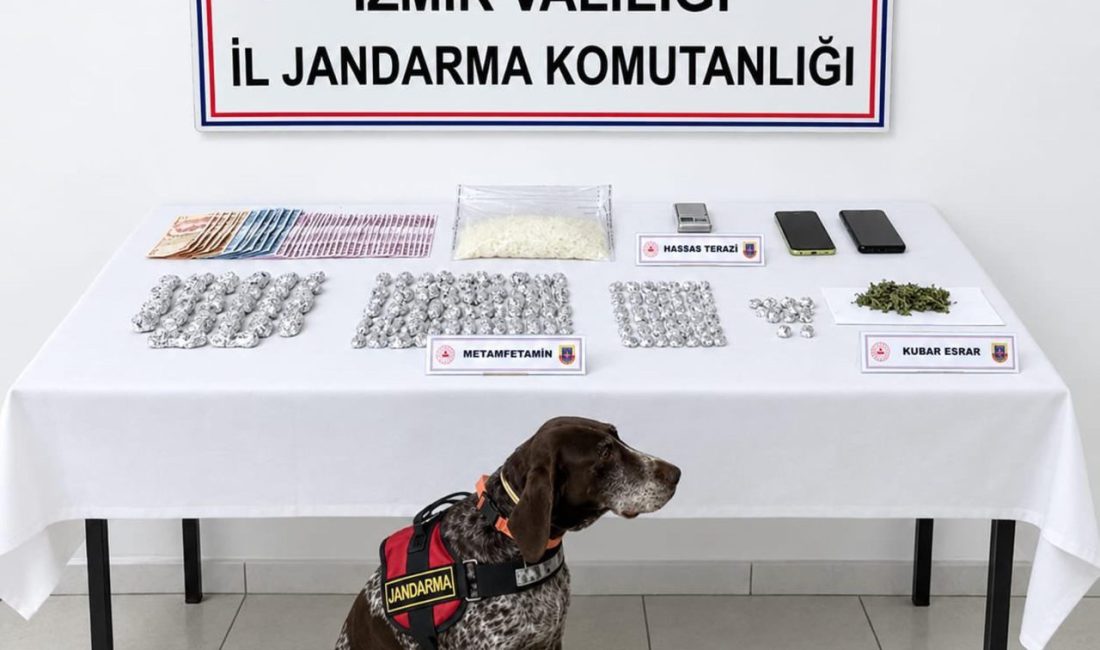 İzmir’de uyuşturucu operasyonuna 2 tutuklama Kadir ÖZEN / İZMİR, – İZMİR’in Bayındır ilçesinde jandarma ekiplerince