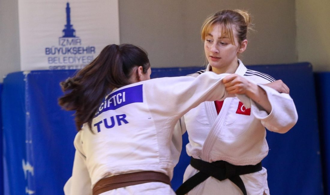 İZMİR, – YILDIZLAR Balkan Judo Şampiyonası’nda Türkiye’nin takım şampiyonluğuna katkı