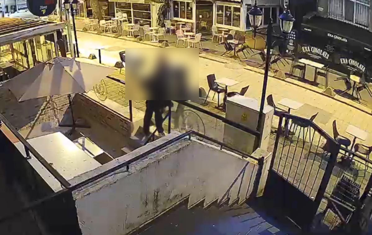 Kafelerden hırsızlık güvenlik kameralarında Selda Hatun TAN/İZMİT (Kocaeli), – KOCAELİ’nin İzmit ilçesinde 6 kafeden
