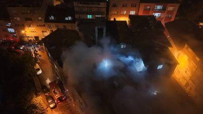 Mehmet Kaan KURT/İSTANBUL, – KAĞITHANE’de 5 katlı binanın en üst