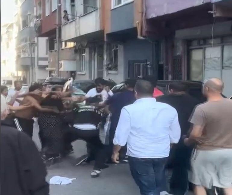 Kağıthane’de evli olduğunu öğrendiği eski sevgilisini tornavidayla sırtından yaraladı Doğan Can CESUR / İSTANBUL – Kağıthane’de evli olduğunu öğrenip