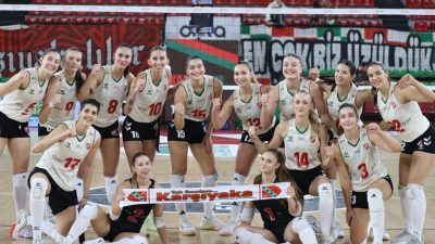 İZMİR, – KADINLAR Voleybol 1’inci Ligi A Grubu’nda oynadığı 5