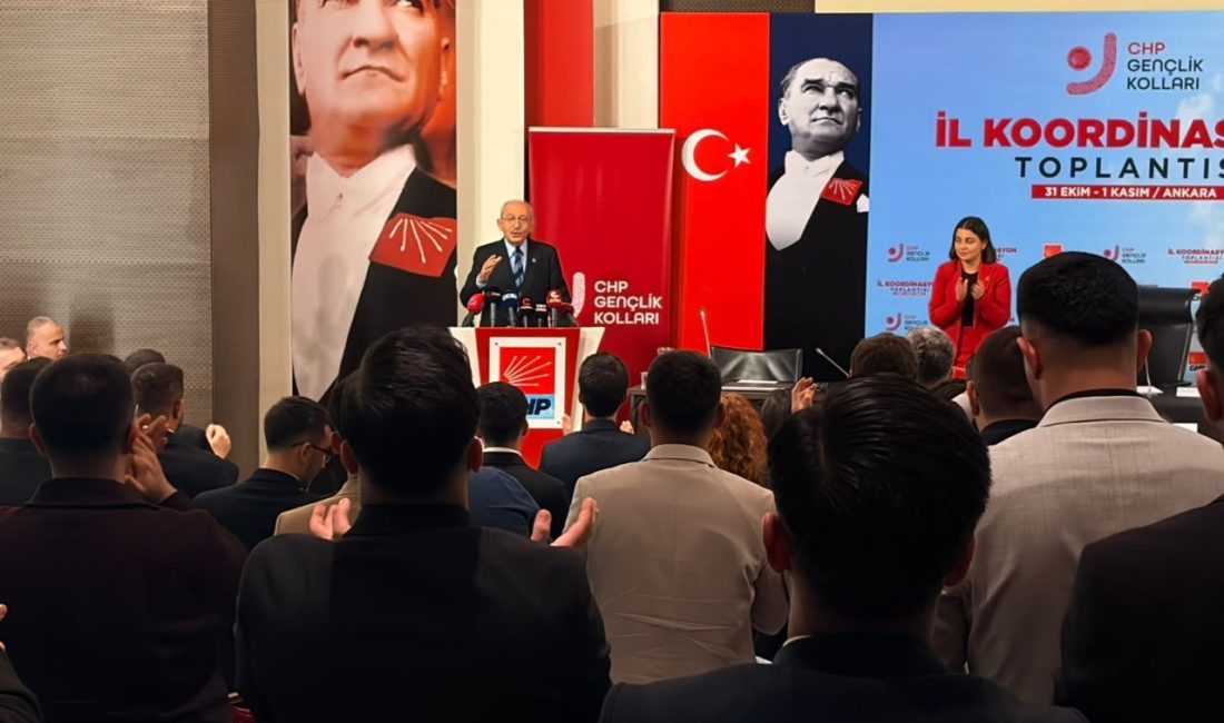 Kılıçdaroğlu: Siyaset arınmadığı sürece Türkiye huzur bulamaz Mert ÇEBİŞCİ/ANKARA, – CHP Genel Başkanı Kemal Kılıçdaroğlu, “Siyasi ahlak