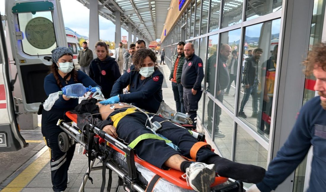 Kütahya’da yolcu treninin çarptığı yaya ağır yaralandı Oğuzhan KILIÇ/KÜTAHYA, – KÜTAHYA’da tren raylarından karşıya geçmeye çalışan ve