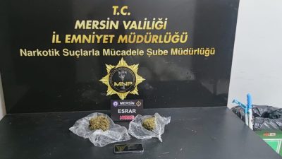 Soner AYDIN/MERSİN, – MERSİN’de narkotik polisinin, uyuşturucu satıcılarına yönelik düzenlediği