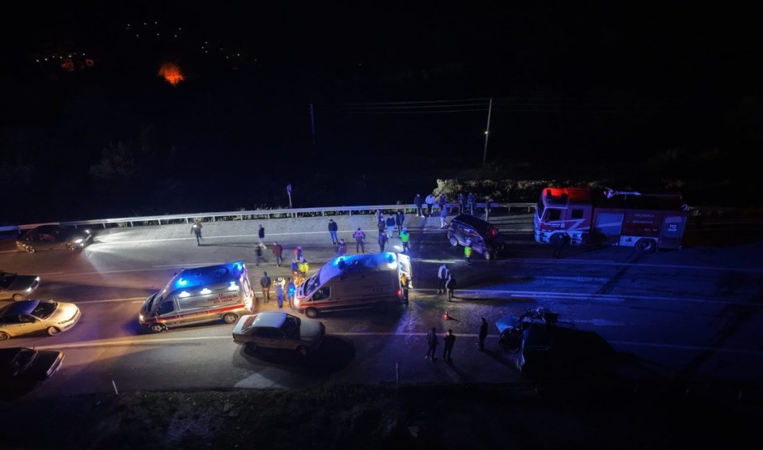 Otomobil ile hafif ticari araç kafa kafaya çarpıştı: 5 yaralı Musa KESKİN- Ayşenur YAMAN/AKÇAKOCA(Düzce), – DÜZCE’nin Akçakoca ilçesinde hafif ticari