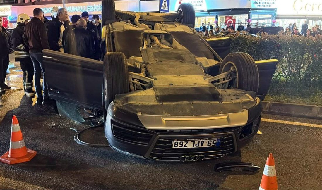 Otomobil, park halindeki araçlara çarpıp takla attı; 2 yaralı Mehmetcan ARSLAN/ÇORLU (Tekirdağ), – TEKİRDAĞ’ın Çorlu ilçesinde otomobilin park halindeki