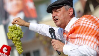 ÜZÜM ÜRETİCİSİNE SESLENDİ Yeni Parti Genel Başkanı Özgür Özel, partisinin