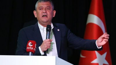 Ersan ERDOĞAN/MANİSA, – YENİ Parti Genel Başkanı Özgür Özel, partisinin