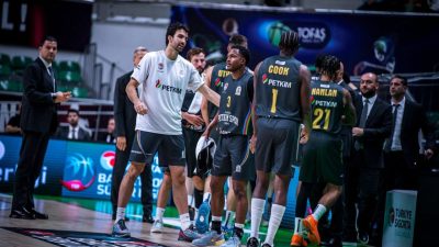 İZMİR, – TÜRKİYE Sigorta Basketbol Süper Ligi’nde Aliağa Petkimspor, dev