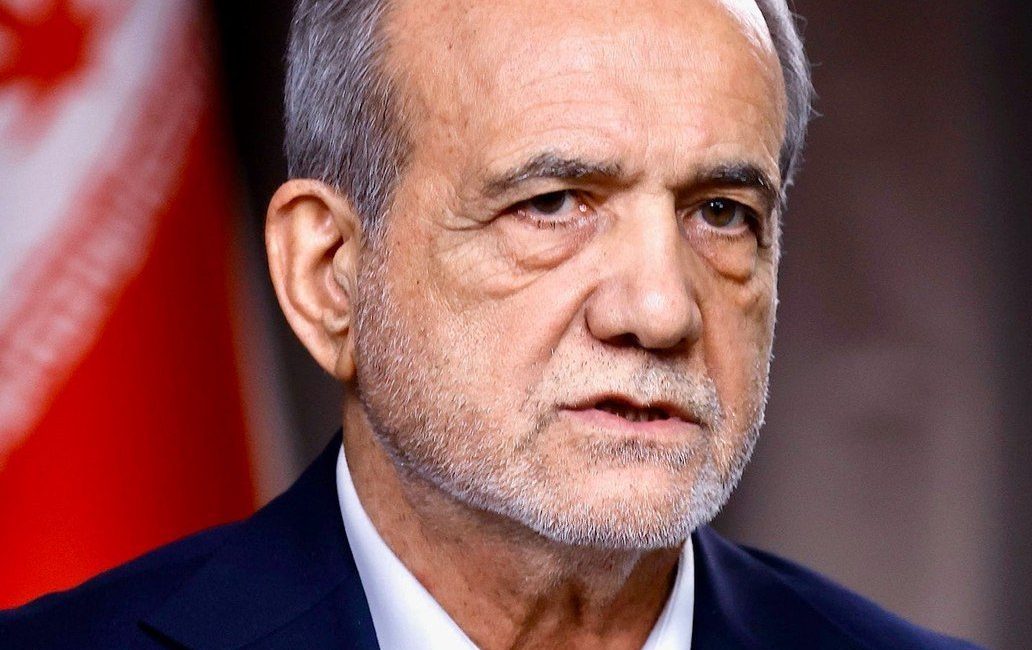 Pezeşkiyan: İslam ülkelerinin birliğini sağlayacak her mutabakatı destekliyoruz İRAN, – İRAN Cumhurbaşkanı Mesud Pezeşkiyan, Türkiye, Pakistan ve Suudi