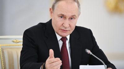 RUSYA, – RUSYA Devlet Başkanı Vladimir Putin, “Avrupa’daki protestoların nedeni