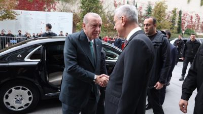 İSTANBUL, – SAĞLIK Bakanı Kemal Memişoğlu, 12. Türk Tıp Dünyası