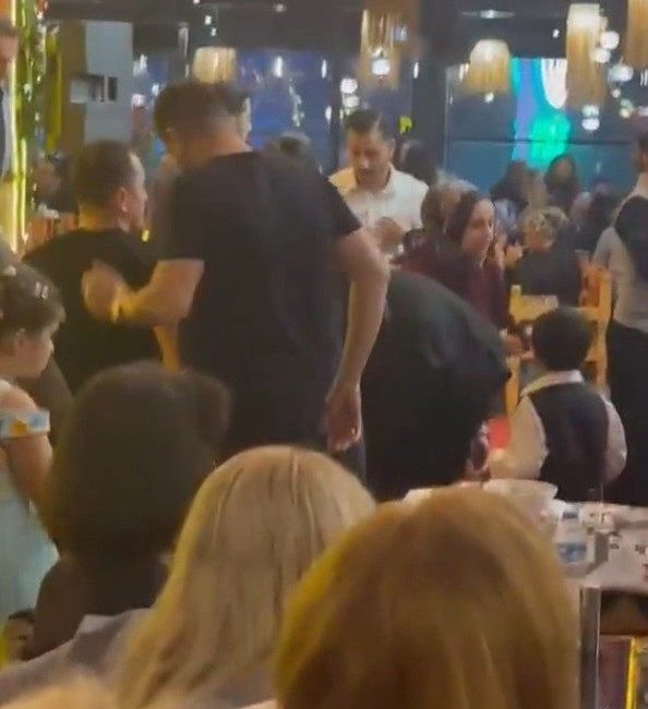 Vehbi DEMİR – Ramazan İŞİKLİ / İSTANBUL -Sanatçı Hakkı Bulut