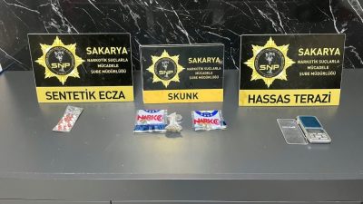 İsa ÇİÇEK/ SAKARYA, – SAKARYA’da polis ekipleri tarafından düzenlenen operasyonlarda
