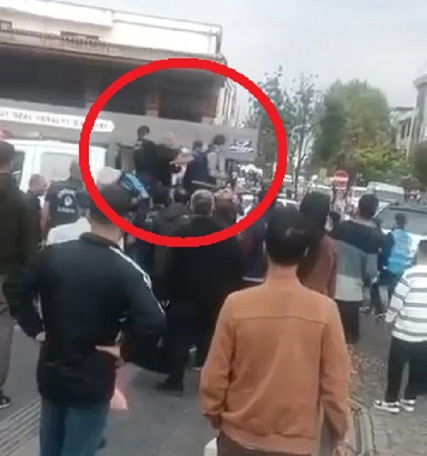 Seyfettin EKEN-Hüseyin İÇLİ/DİYARBAKIR, – DİYARAKIR’ın Sur ilçesinde, zabıta ekiplerinin seyyar