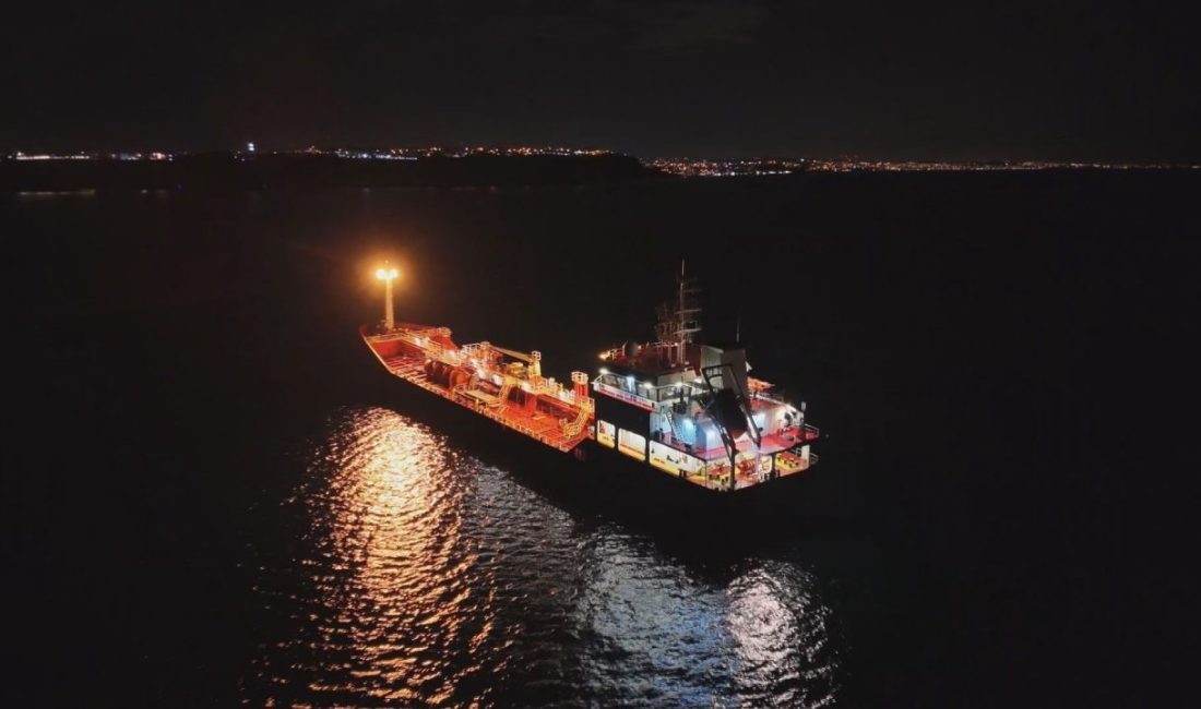 Silivri açıklarında erkek cesedi bulundu Uğur Samet AVCI/ İSTANBUL, – SİLİVRİ açıklarında Alsu isimli gemiyle