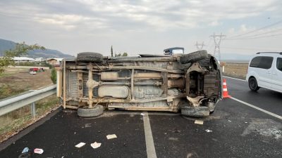 Kadir ÇELİK/ İSLAHİYE (Gaziantep), – GAZİANTEP’in İslahiye ilçesinde, takla atan