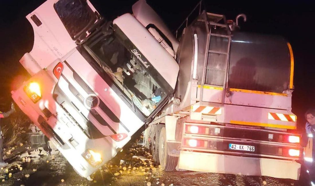 Tanker ile TIR çarpıştı: 1 ölü, 1 yaralı Hatice Ebru KOYUNCU/KADINHANI (Konya), – KONYA’da aynı yöne giden TIR’la