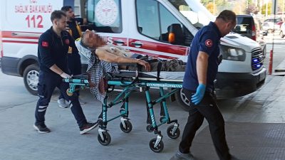 Mesut MADAN/BURDUR, – BURDUR’un Yeşilova ilçesinde tarlada levye ve pompalı