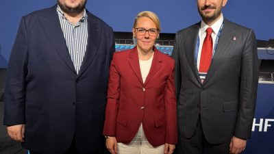 İSTANBUL, – İSPANYA’NIN Tenerife şehrinde gerçekleştirilen Uluslararası Buz Hokeyi Federasyonu
