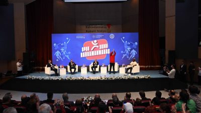 Ömer KOÇ/KAHRAMANMARAŞ, – KAHRAMANMARAŞ Büyükşehir Belediyesi düzenlediği bir programla Türk