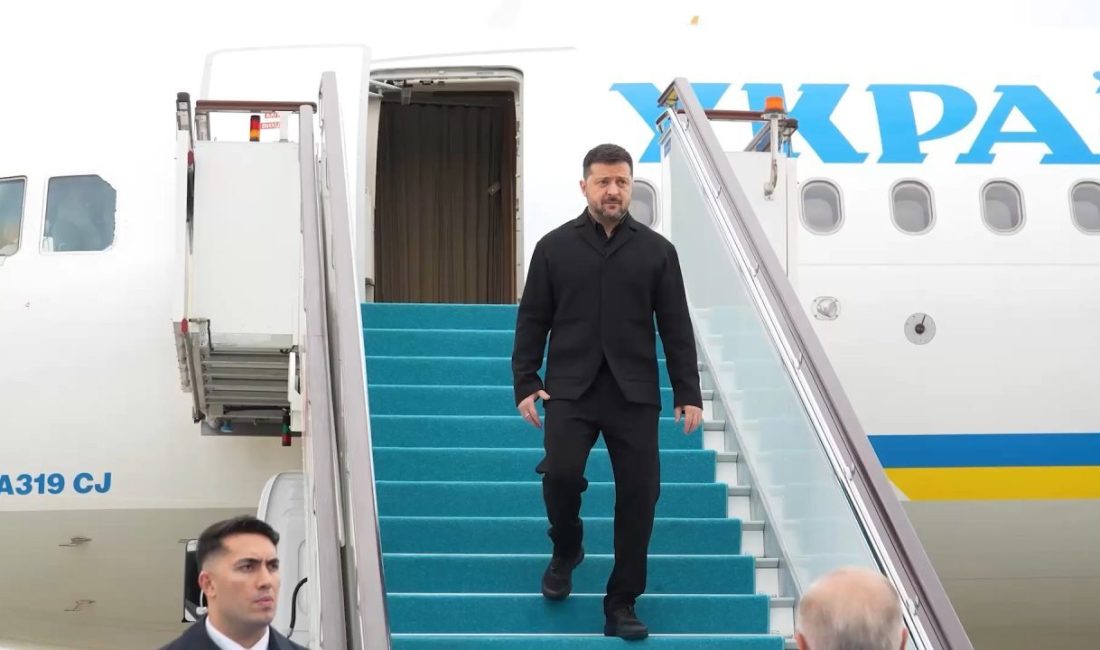Ukrayna Devlet Başkanı Zelenskiy İstanbul’a geldi -1 İSTANBUL, -Ukrayna Devlet Başkanı Volodimir Zelenskiy, Cumhurbaşkanı Recep Tayyip Erdoğan