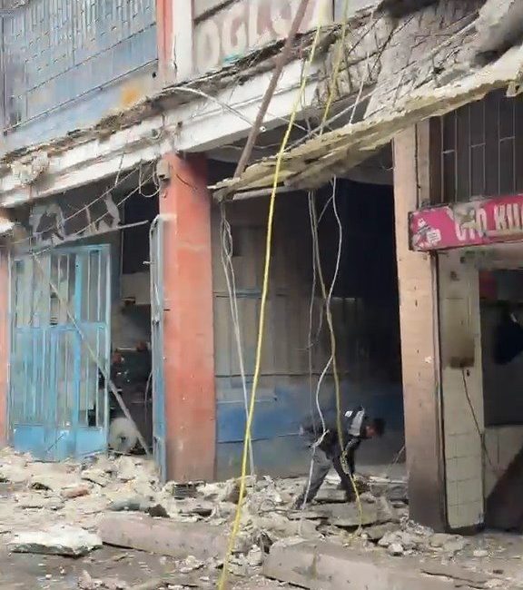 Ümraniye’de sanayi sitesinde iş yerinin balkonu çöktü: 3 yaralı / Ek bilgi İsa ALMAÇAYIR / İSTANBUL – ÜMRANİYE’de sanayi sitesindeki bir iş